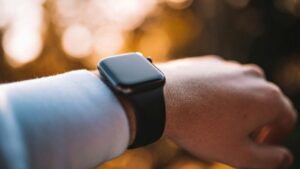 découvrez l’attente autour de l’apple watch ultra 3 : rumeurs, fonctionnalités attendues et date de sortie possible. restez informé des dernières actualités sur la nouvelle montre connectée d’apple.