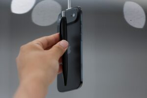 découvrez qui est le public cible de l'iphone air : caractéristiques démographiques, besoins spécifiques et attentes des utilisateurs de ce modèle innovant.