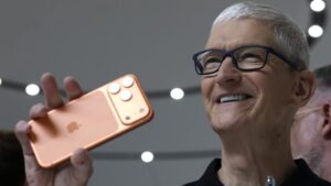 découvrez l'avis de tim cook sur la politique de prix des iphone : explications, justifications et perspectives sur la stratégie tarifaire d'apple pour ses smartphones phares.