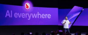 découvrez comment qualcomm adopte l’architecture arm pour renforcer sa compétitivité face à apple et mediatek sur le marché des processeurs mobiles. analyse des enjeux et perspectives dans l’industrie des semiconducteurs.