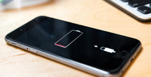 découvrez pourquoi la batterie de votre iphone se se décharge rapidement sous ios 26.1 et comment optimiser son autonomie pour une meilleure utilisation quotidienne.